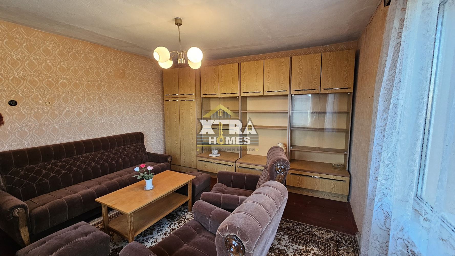 Къща с довр в кв. Сеславци - 0