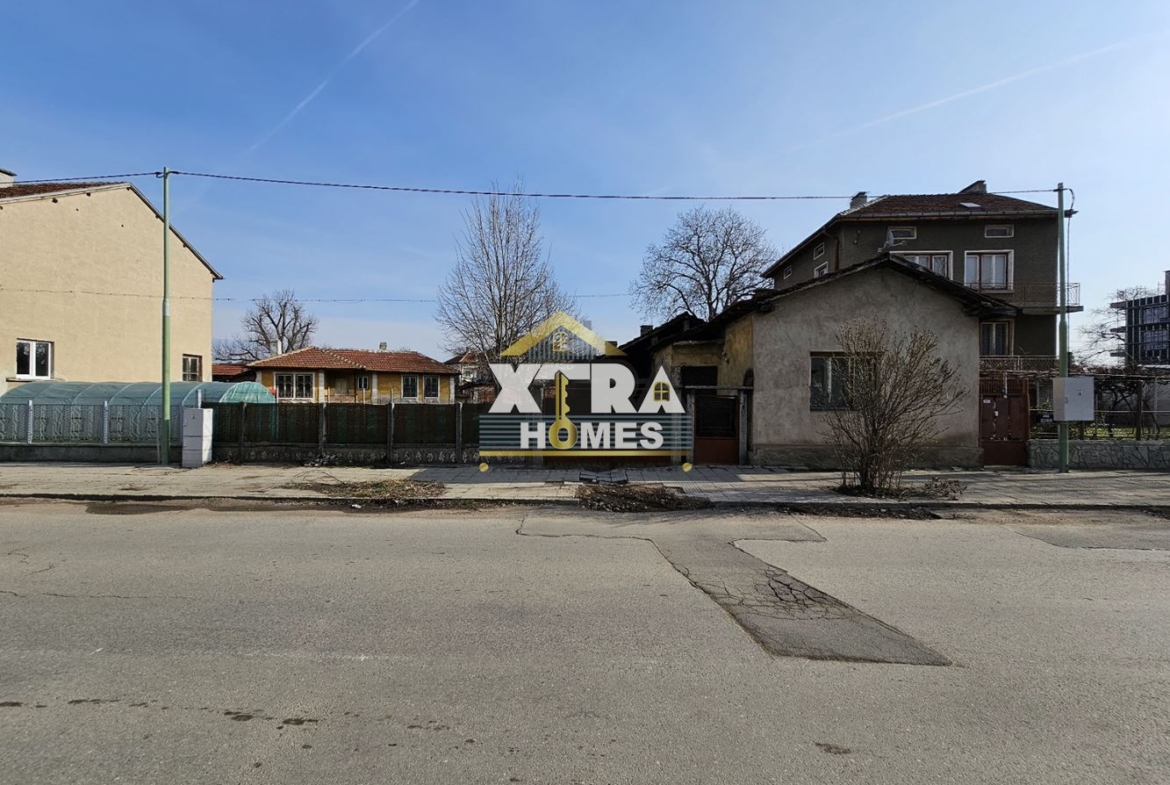 Продава се дворно място в гр. Елин Пелин - 0