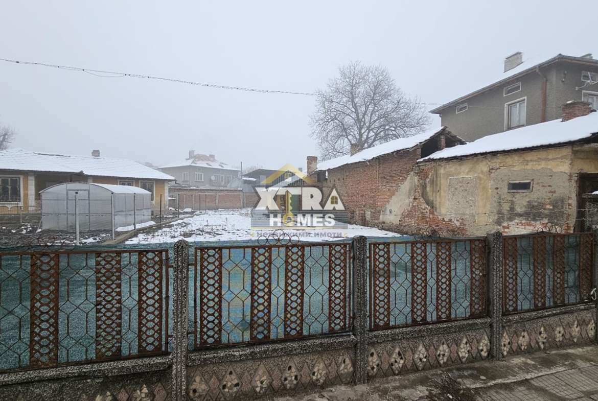 Продава се дворно място в гр. Елин Пелин - 0