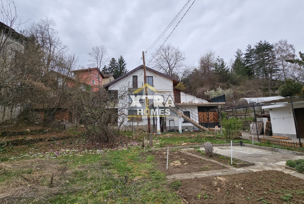 🏡 Екстра Хоумс предлага – първи етаж от къща с двор в спокоен район, обграден от борова гора! - 0