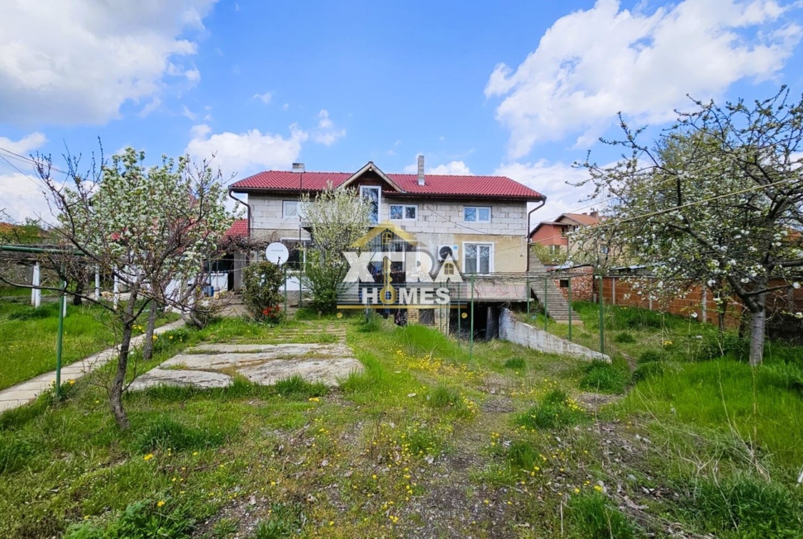 🏡 Просторен дом с голям двор в с. Горни Богров – тишина и бърз достъп до София - 0