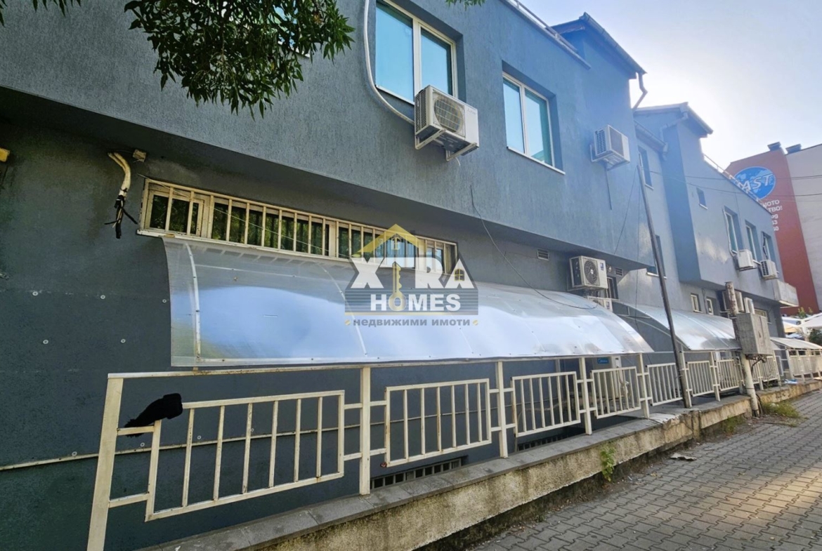 ЕКСТРА ХОУМС Ви предлага за продажба помещение на оживено и комуникативно място! - 0